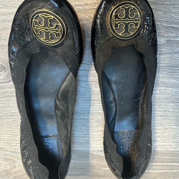 Tory burch black flats size 7 1/2 - Picture 3 of 3